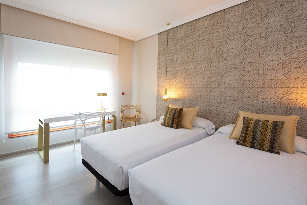 Deluxe Double Room - Photo 2
