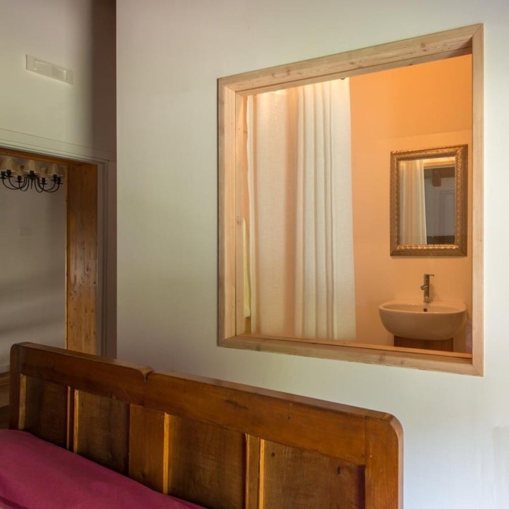 Deluxe Double or Twin Room, Garden View photo 2
