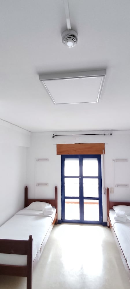Twin Room, Shared Bathroom - Photo 2