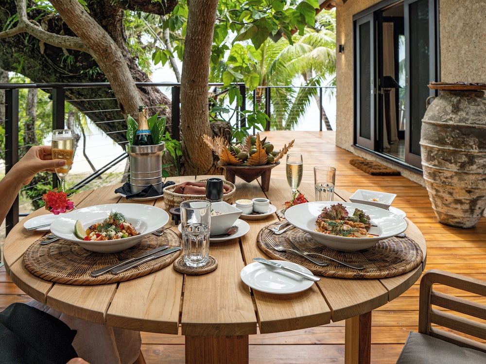 Beach Front Tree House With Plunge Pool