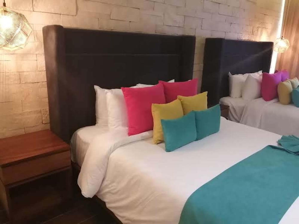 Luxury Junior Suite Extra Large King Bed Ocean View With Balcony