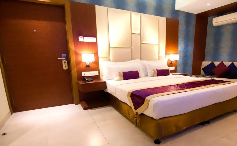 Club Room - Photo 2