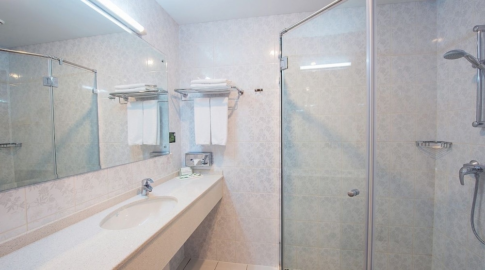 Standard Double or Twin Room photo 3
