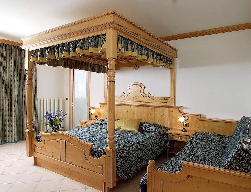 Quadruple Room photo 2