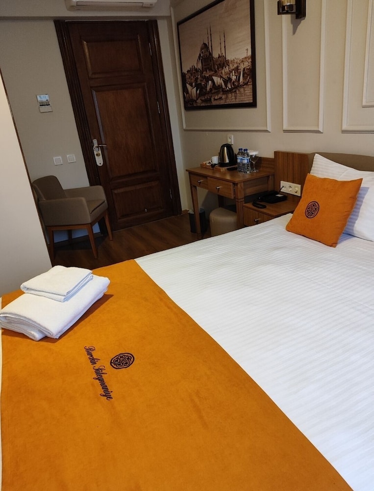 Deluxe Double Room photo 3