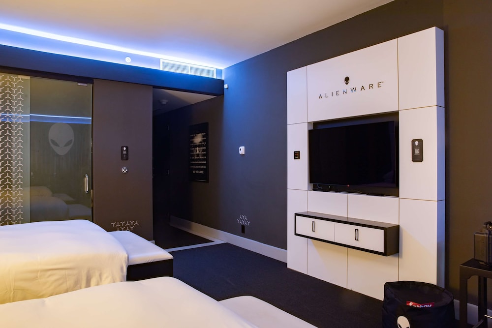 Master King Suite with Ocean View