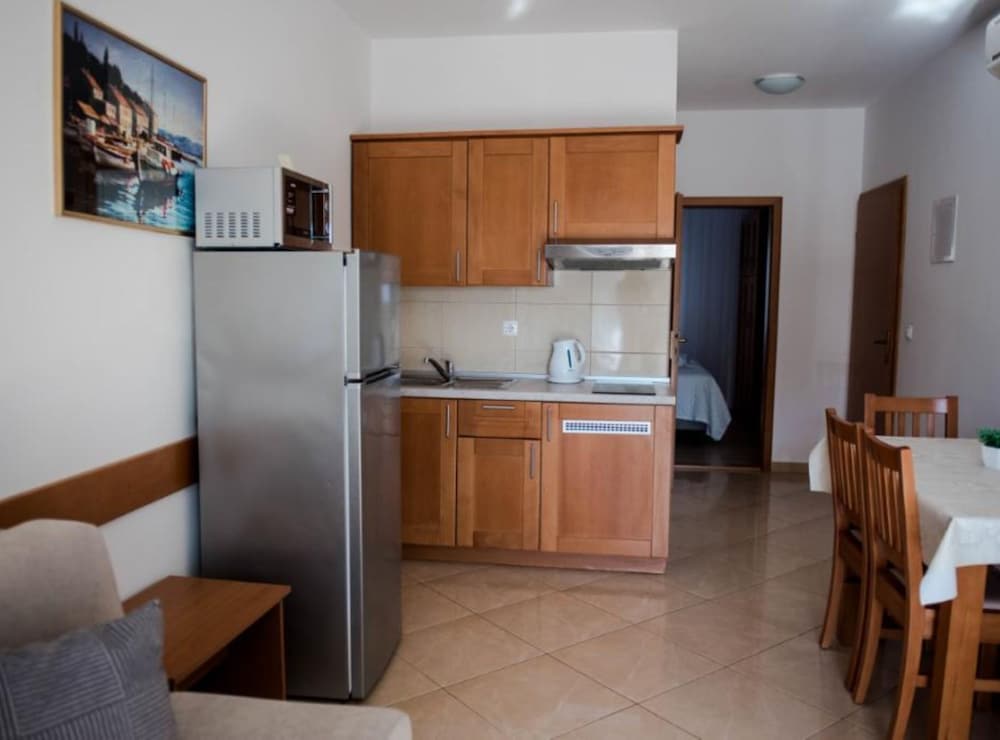 Apartment (One Bedroom Apartment with sea wiev 2)