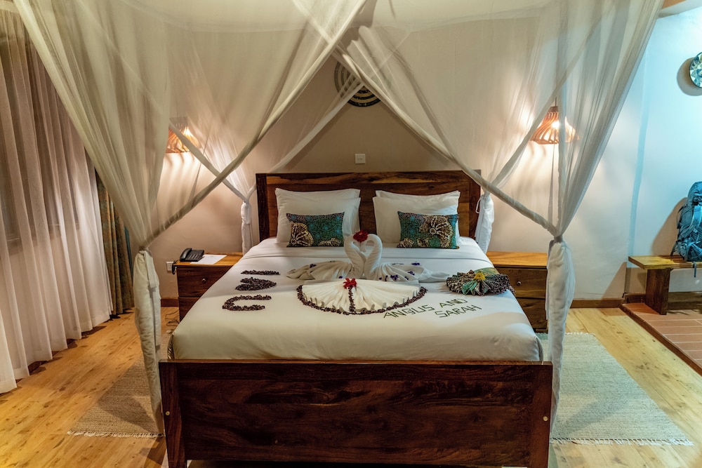 Honeymoon Double or Twin Room photo 1