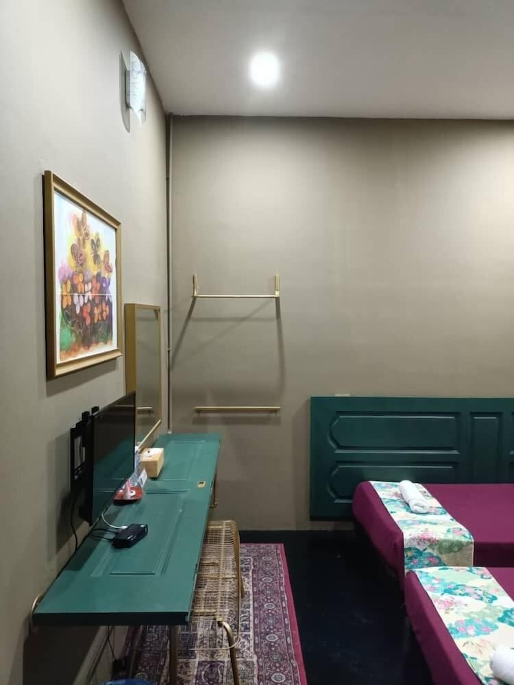 Standard Triple Room - Photo 9