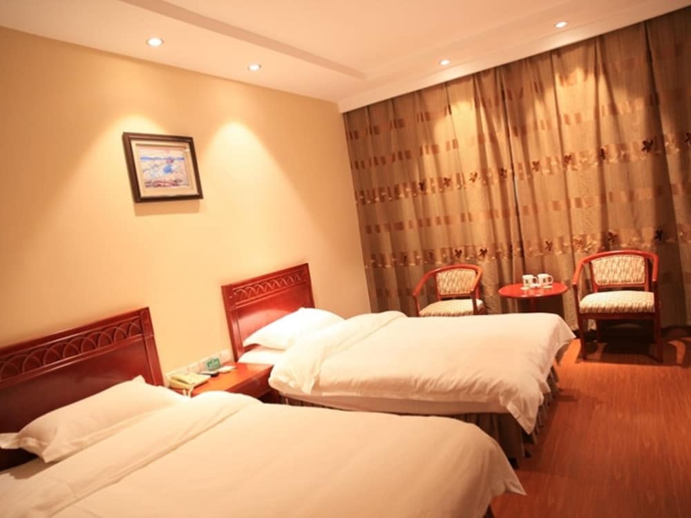 Standard Twin Room photo 1