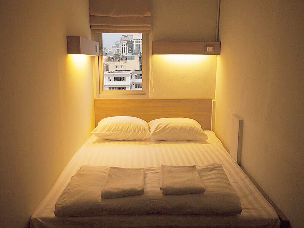 Double Bed with Shared Bathroom photo 2