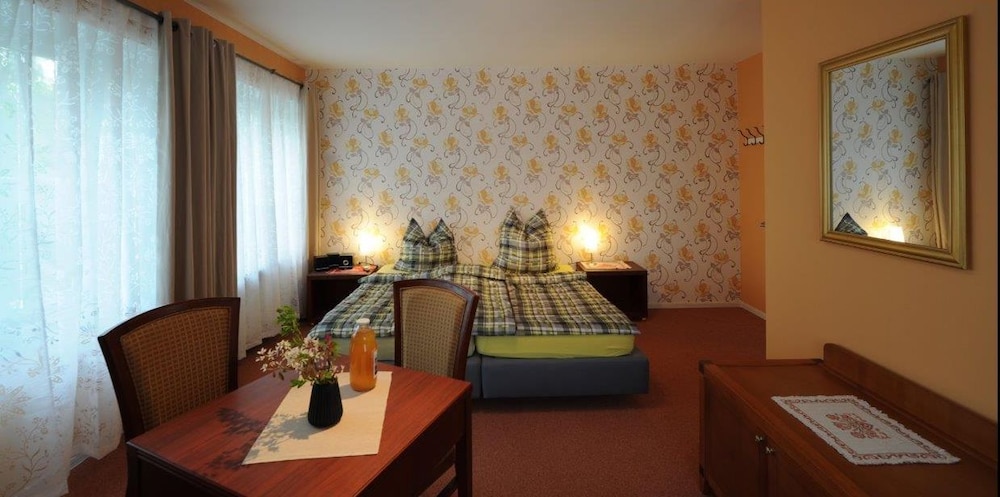 Deluxe Double Room photo 2