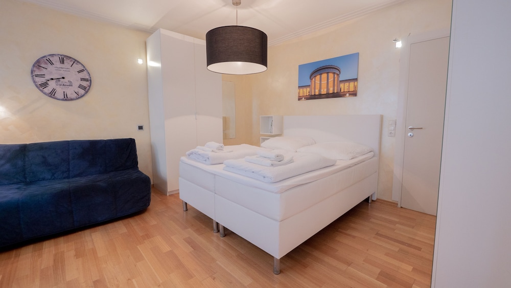 Premium Apartment, 1 King Bed with Sofa bed, Non Smoking (22) photo 1
