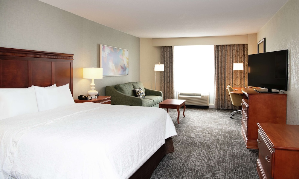 Room, 1 King Bed, Corner (Pure Wellness) - Photo 2