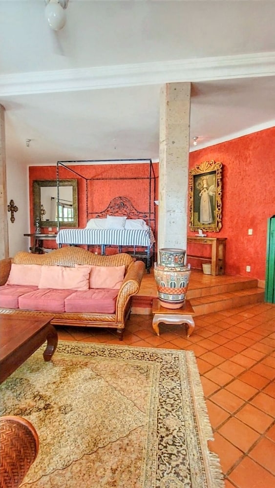 Deluxe Villa, 1 King Bed, Ocean View, Beachside photo 1