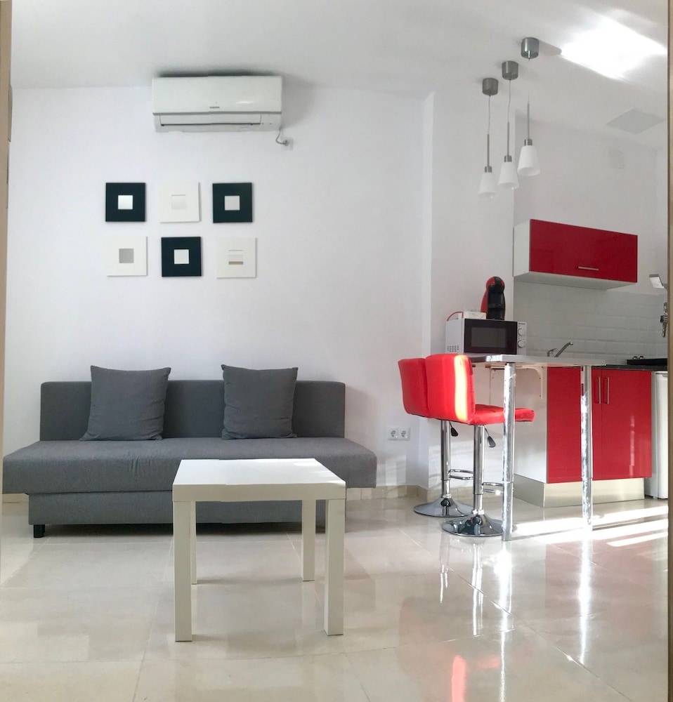 Comfort Studio Suite, Hill View, Ground Floor