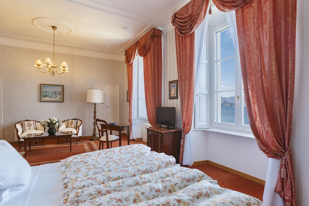Deluxe Double or Twin Room, Lake View photo 3