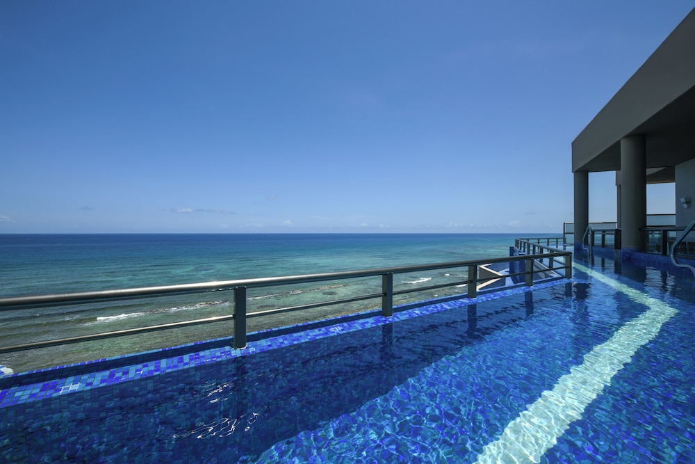 OCEANFRONT HONEYMOON SUITE - Photo 2