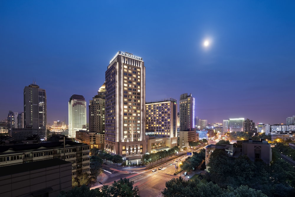 Premier Twin Room, 2 Double Beds, City View - Photo 7