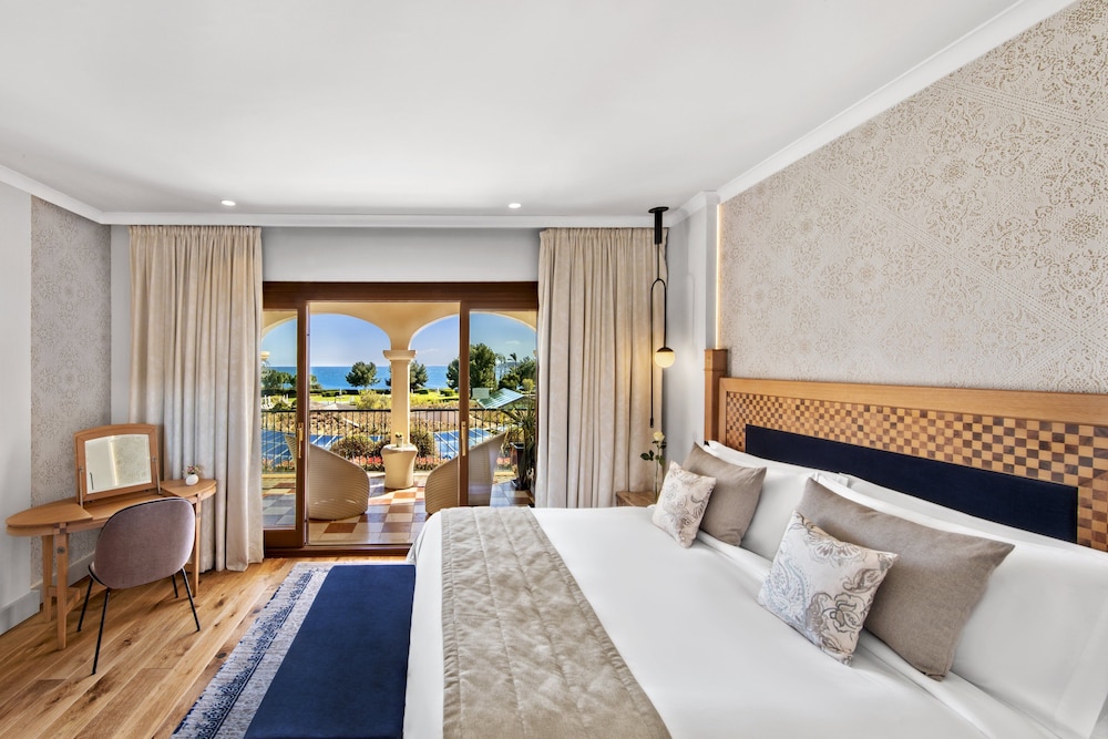 St. Regis 1 Bedroom Residence Suite, 1 King Bed
