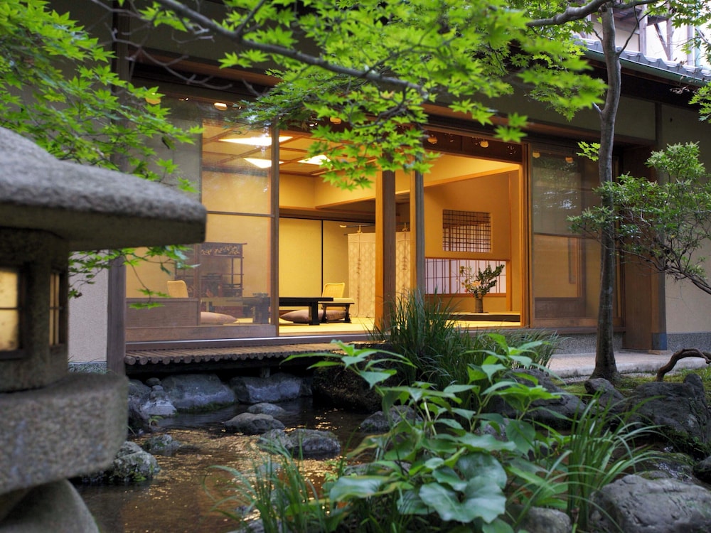 Grand Villa, Courtyard View, Annex Building