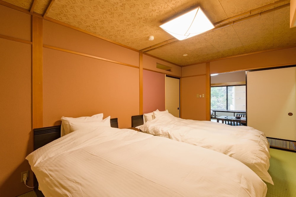 Special Japanese-Western Room with Semi Open-Air Bath and Mountain View - New as of 2022 photo 2