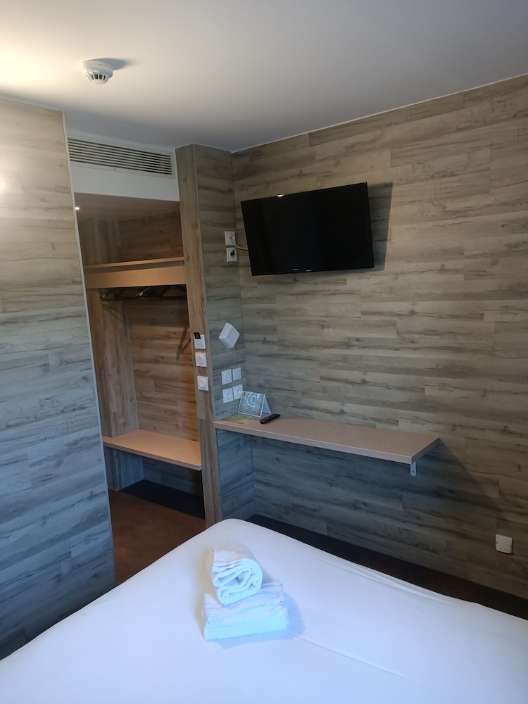 Double Room - Photo 3