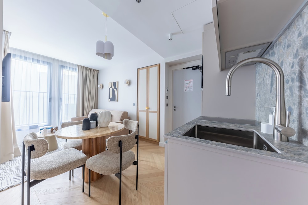 Family Apartment photo 2