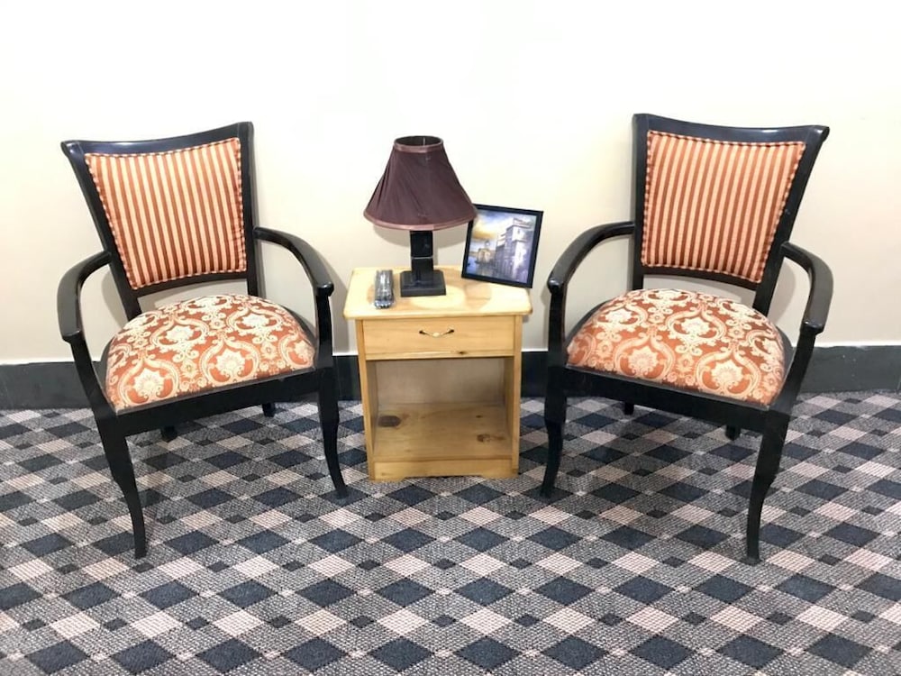Standard Twin Room - Photo 5