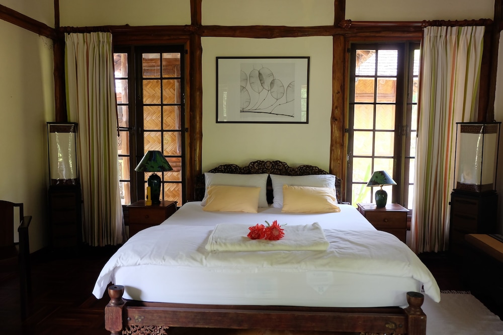 Deluxe Villa 106