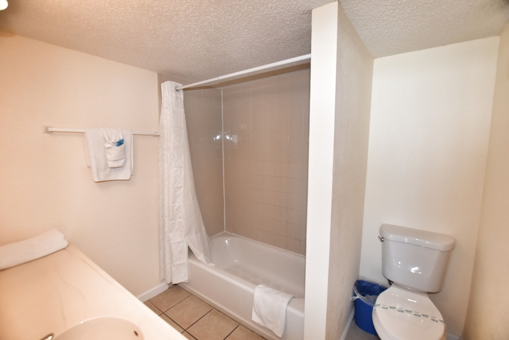 Condo, 3 Bedrooms photo 2