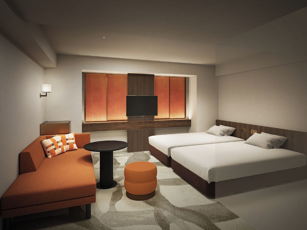 Newly Renovated Superior Triple Room (Renovation: Noise 8:00-18:00, Jan 5-Sep 30, 2026) photo 1