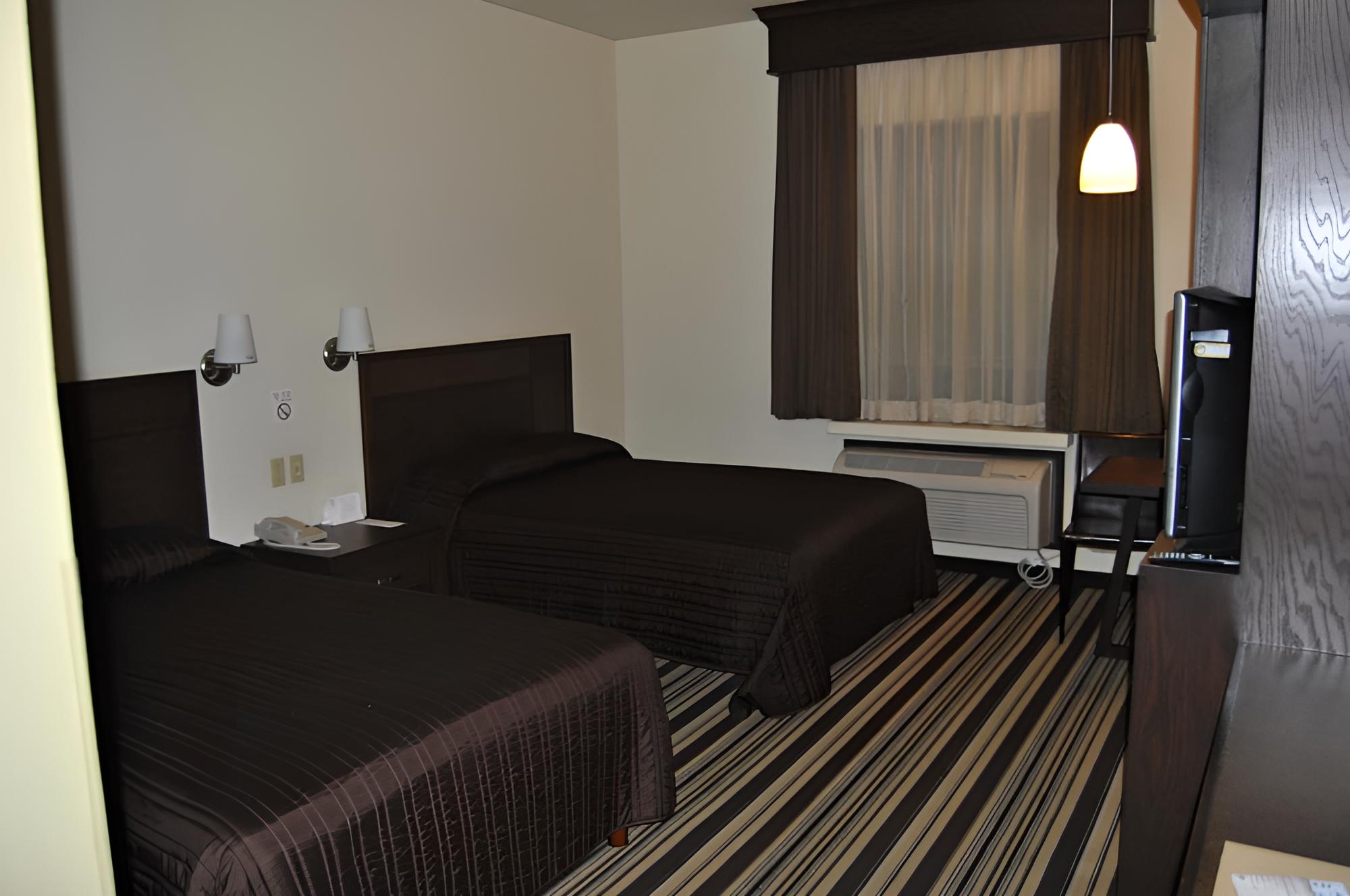 Double Room, 2 Double Beds photo 2
