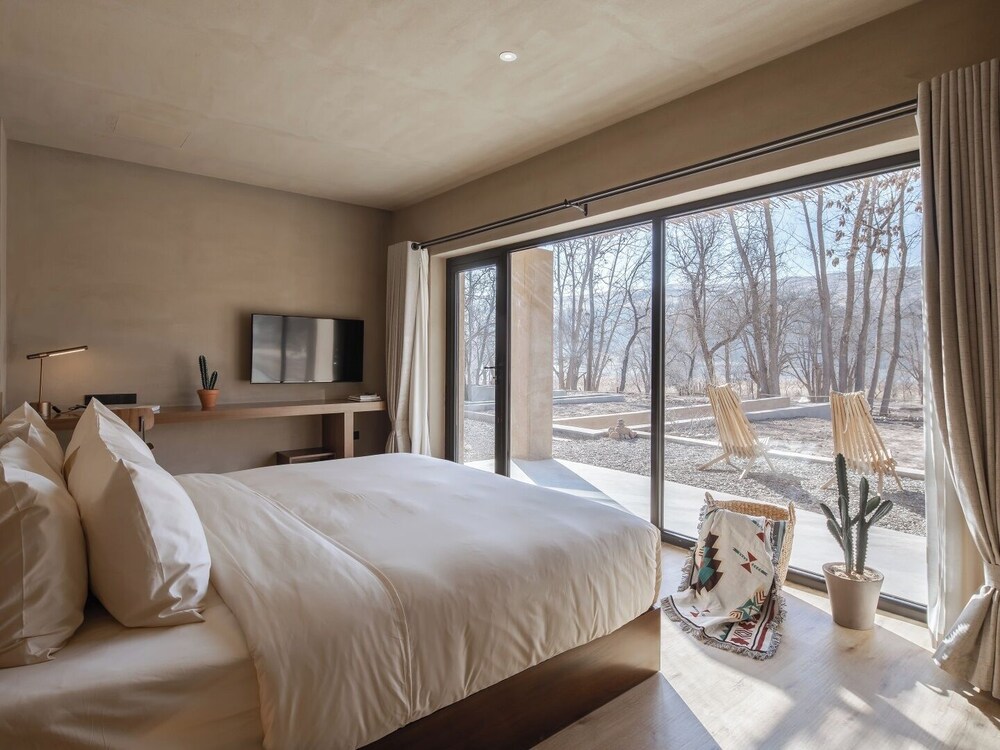 Superior Double Room, Courtyard View