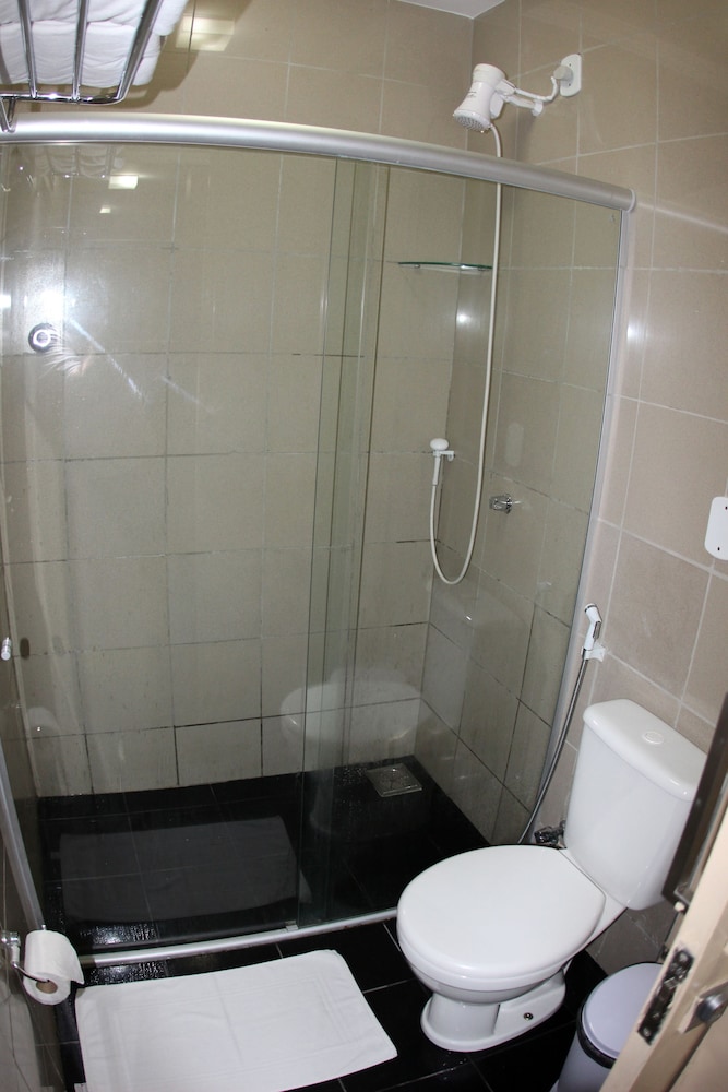 Executive Room - Photo 17