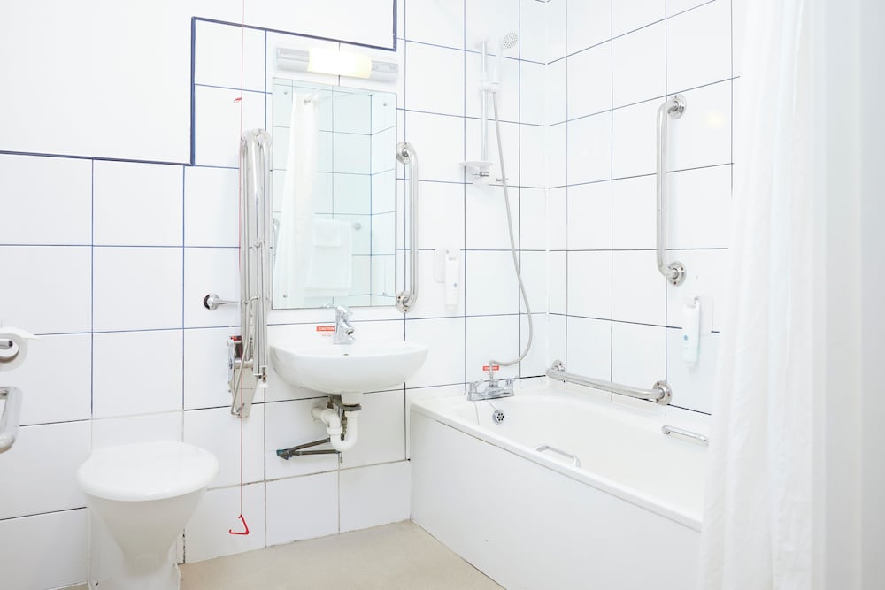 Accessible Room photo 3