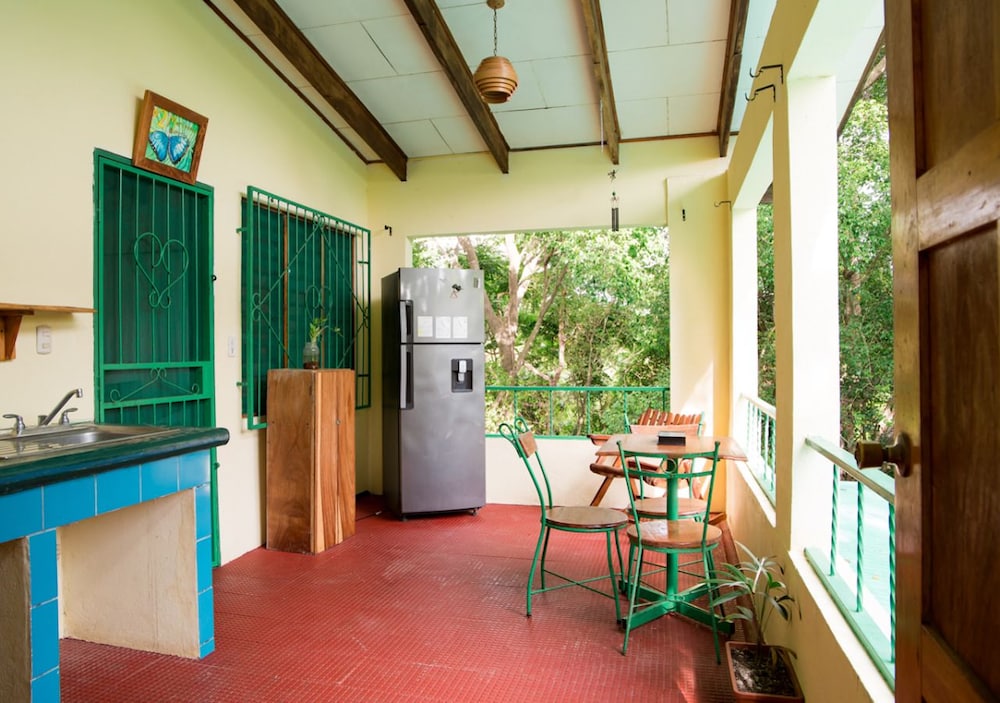 Comfort Double Room, 1 Bedroom, Kitchenette, Garden View photo 3