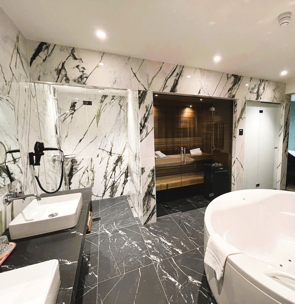 Signature Suite photo 3