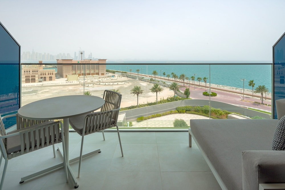 Spectacular Room, 1 King, Palm Jumeirah View, Balcony