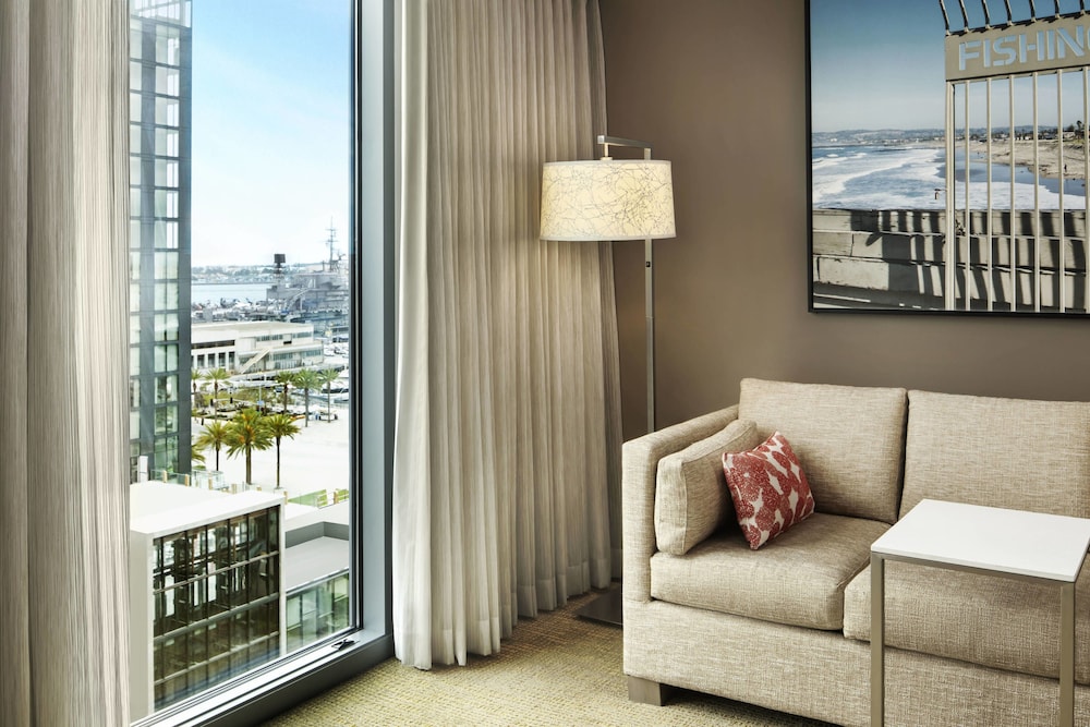 Studio, 1 King Bed with Sofa bed, City View