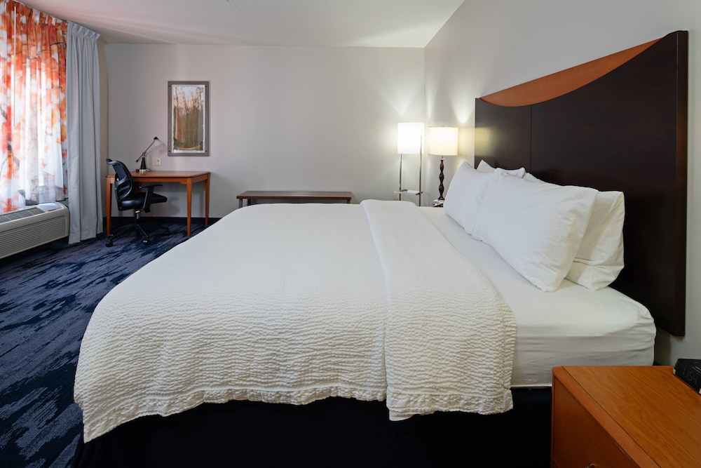 Studio, 1 King Bed - Photo 3
