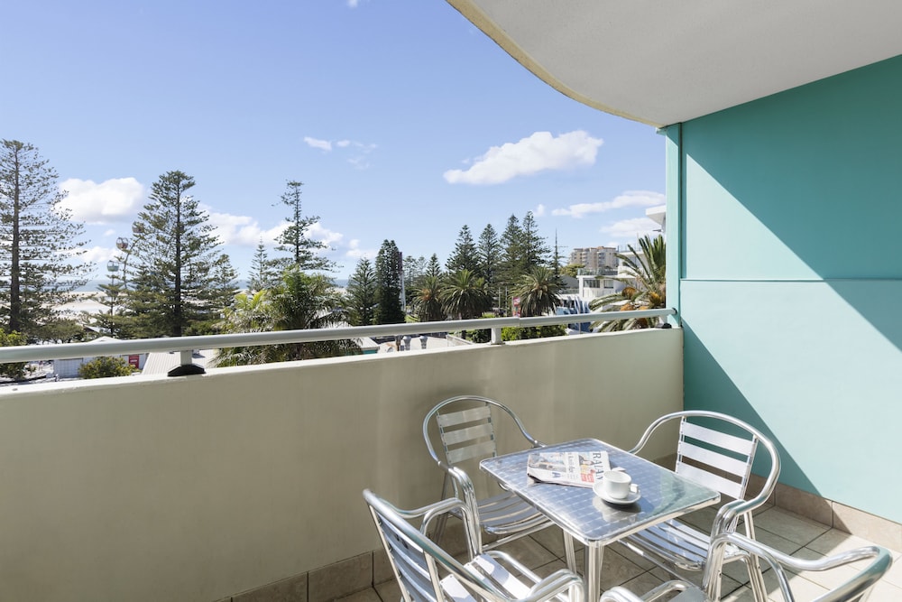 Two Bedroom Waterview Apartment - Photo 7