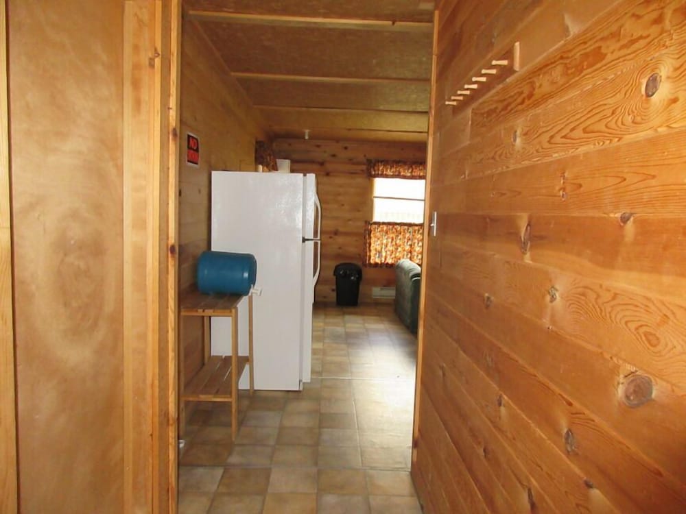 Cabin (8 Passengers) photo 3