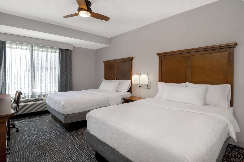 Suite, 2 Queen Beds, Accessible (Hearing) photo 2