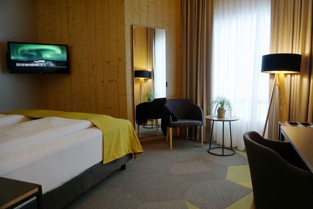 Standard Double or Twin Room - Photo 9