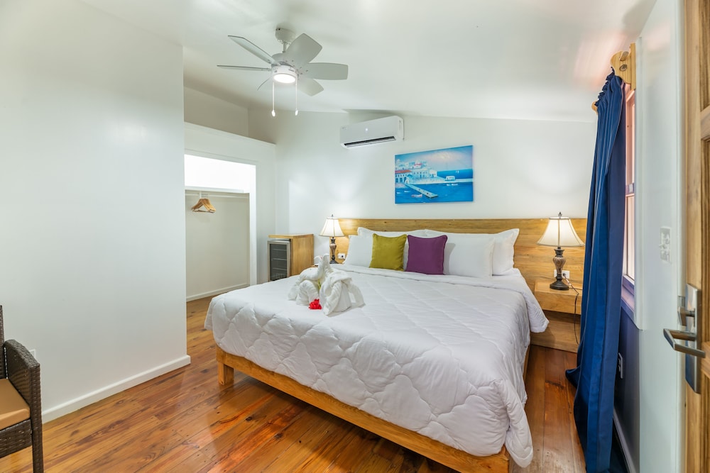 Standard Queen Room photo 3