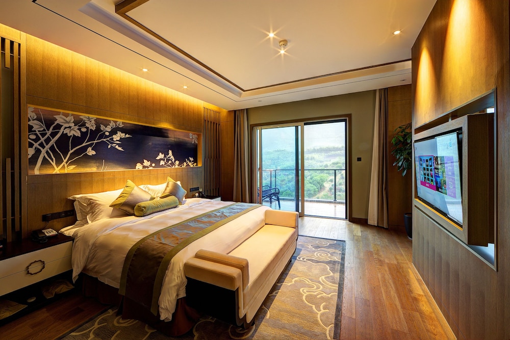 Deluxe Suite photo 1