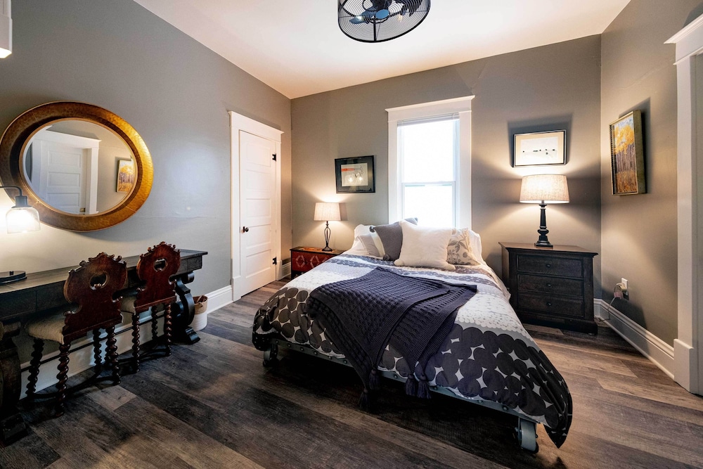 House (2 Bedrooms) photo 2
