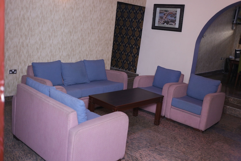Apartment - Photo 10