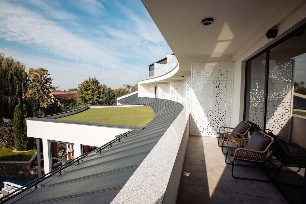 Business Double Room, Balcony - Photo 5